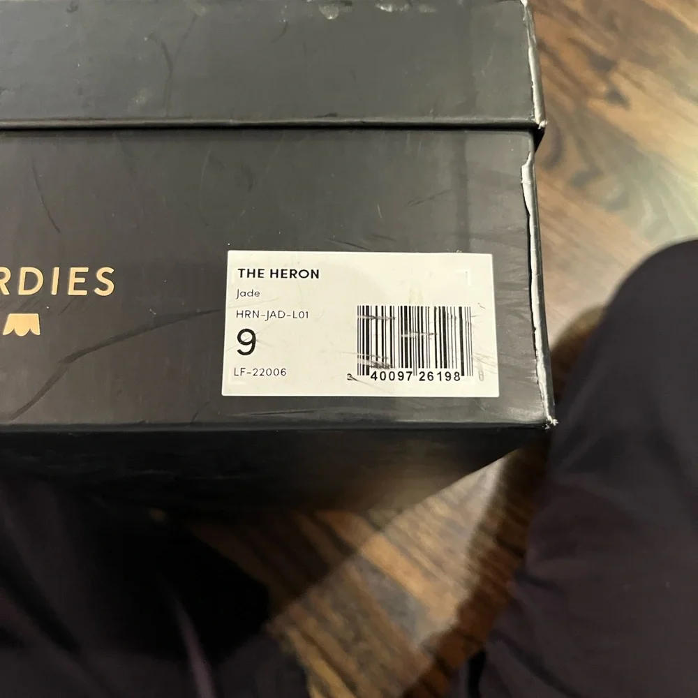 Birdies The Heron Velvet Embroidered Beautiful Flats - Picture 2 of 6